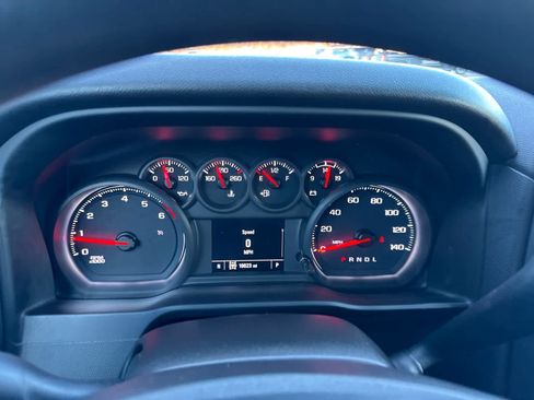 Used 2022 Chevrolet Silverado 2500 Custom w/ Custom Convenience Package image 18