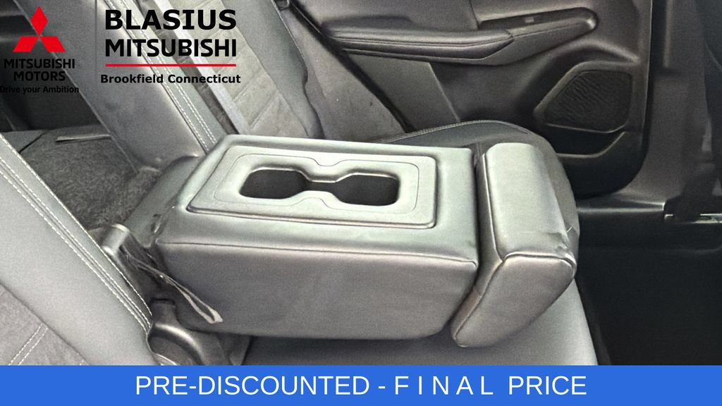 Used 2024 Mitsubishi Outlander SE FWD image 64