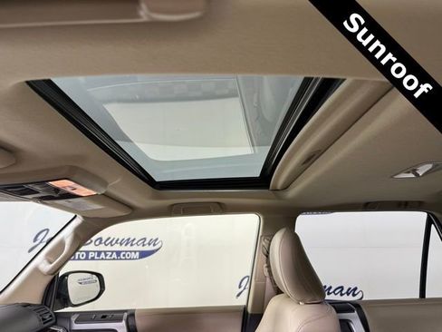 Used 2023 Toyota 4Runner Limited image 9