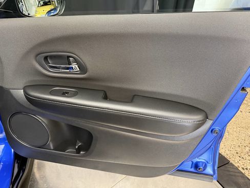 Used 2020 Honda HR-V Sport image 33