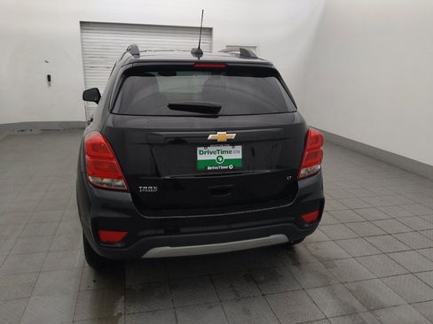Used 2020 Chevrolet Trax LT w/ LT Convenience Package FWD image 6