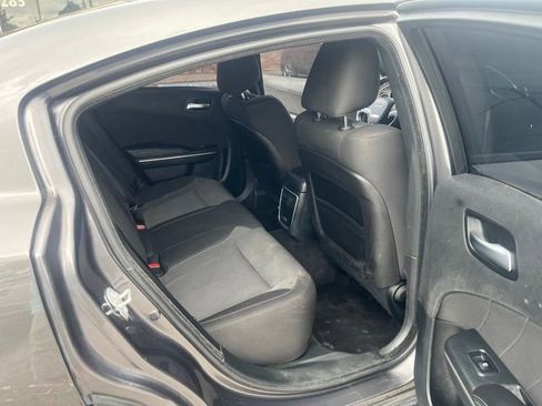 Used 2018 Dodge Charger GT image 29
