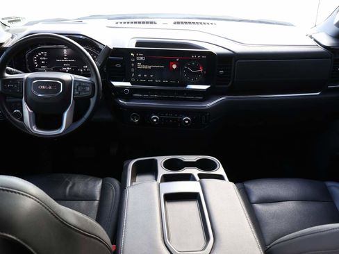 Used 2024 GMC Sierra 1500 SLT image 11