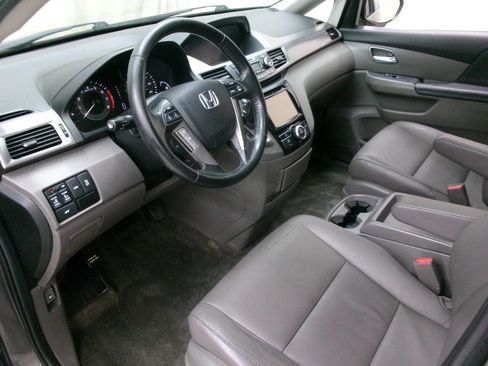 Used 2014 Honda Odyssey EX-L image 16