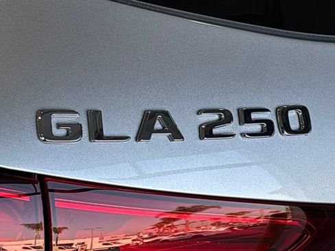 Certified 2026 Mercedes-Benz GLA 250 image 5