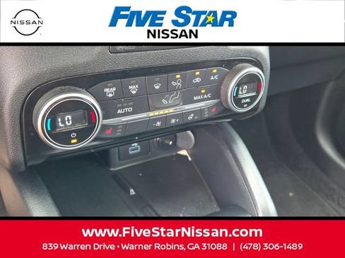 Used 2021 Ford Escape SEL w/ Technology Package FWD image 23