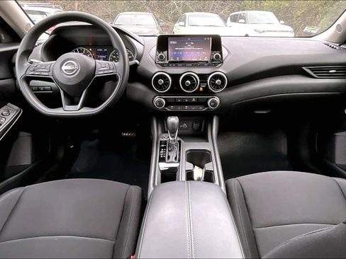 Used 2024 Nissan Sentra S image 13