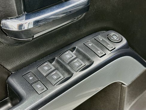 Used 2018 Chevrolet Silverado 1500 LT w/ All Star Edition AWD/4WD image 15