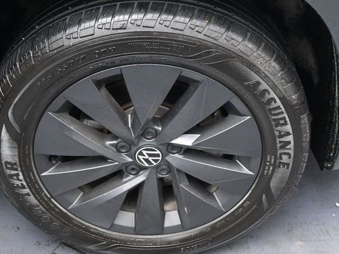 Used 2022 Volkswagen Taos S w/ IQ Drive S Package image 39