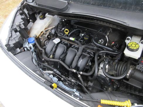 Used 2022 Ford Transit Connect XL image 33