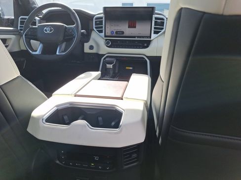 Used 2024 Toyota Sequoia Capstone image 33