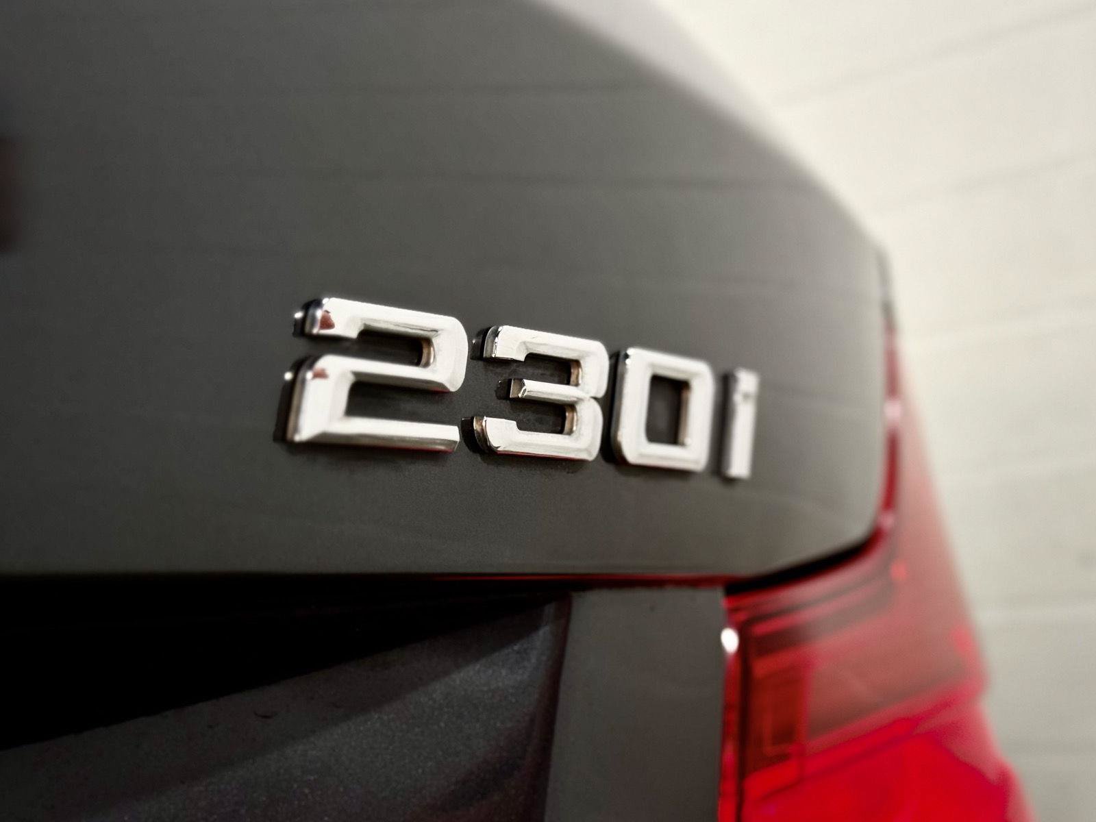 Used 2019 BMW 230i Coupe w/ Premium Package RWD image 8