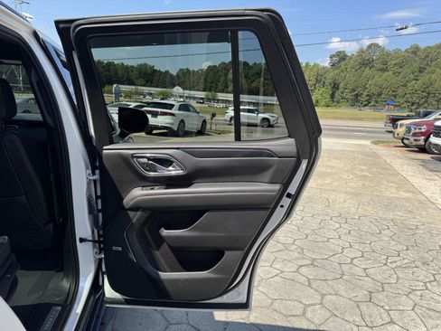 Used 2021 Chevrolet Tahoe RST w/ Luxury Package RWD image 19