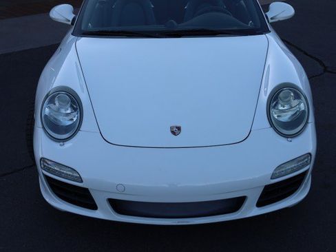 Used 2009 Porsche 911 Carrera S RWD image 9