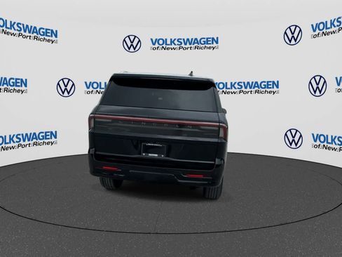 Used 2025 Lincoln Navigator Reserve AWD/4WD image 7