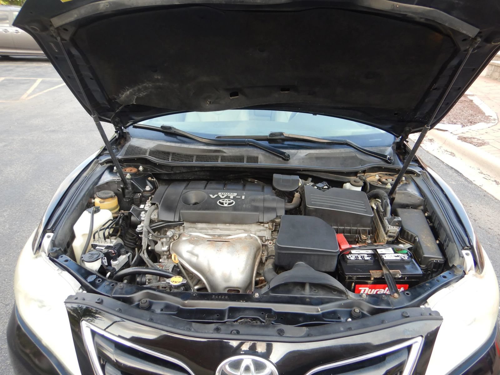 Used 2010 Toyota Camry LE FWD image 30