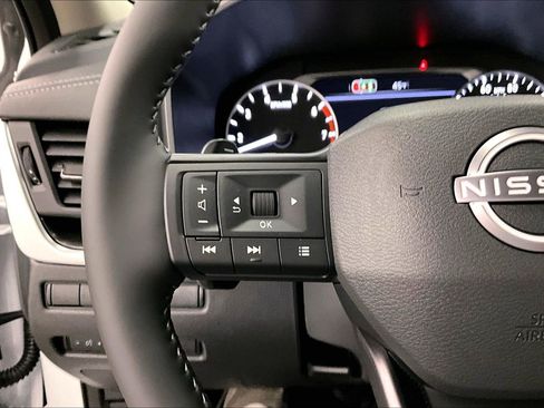 New 2026 Nissan Rogue SV AWD/4WD image 42