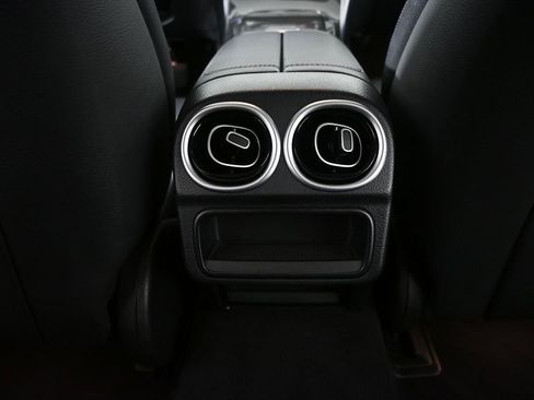 Certified 2022 Mercedes-Benz C 300 Sedan w/ Exclusive Trim Package image 17