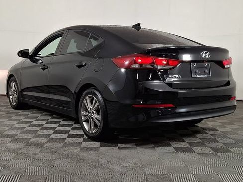 Used 2017 Hyundai Elantra SE FWD image 7