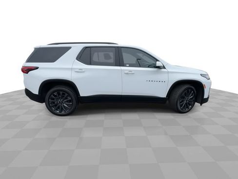 Certified 2023 Chevrolet Traverse RS w/ LPO, Floor Liner Package AWD/4WD image 9