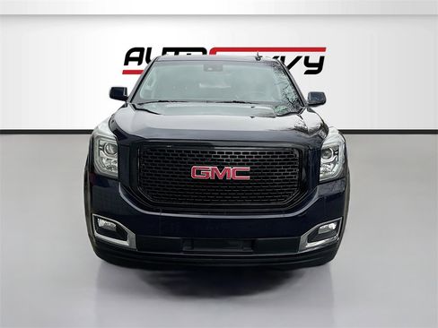 Used 2020 GMC Yukon XL SLT image 2