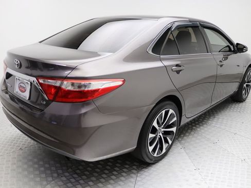 Certified 2015 Toyota Camry LE image 8