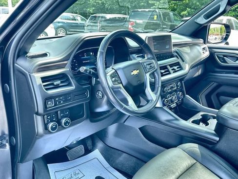 Certified 2022 Chevrolet Tahoe LT w/ Luxury Package AWD/4WD image 10