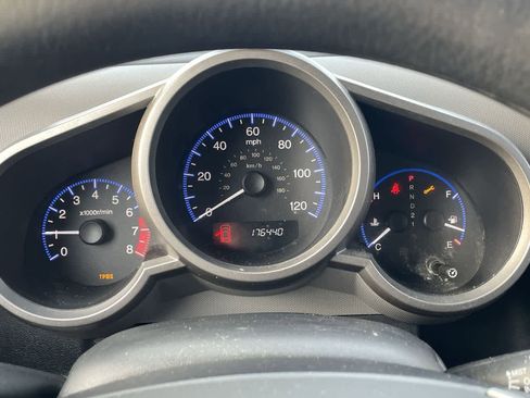 Used 2010 Honda Element LX image 22