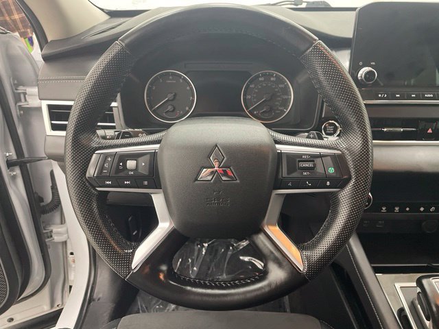 Used 2023 Mitsubishi Outlander SE Black Edition AWD/4WD image 20