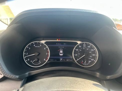 Used 2025 Nissan Sentra SV FWD image 21