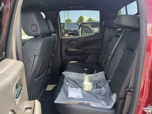 New 2025 GMC Canyon Elevation w/ Convenience Package image 21