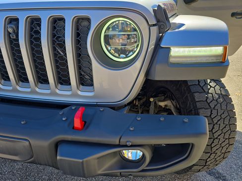 Used 2020 Jeep Gladiator Rubicon image 31