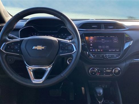 Used 2023 Chevrolet TrailBlazer ACTIV w/ Convenience Package image 9