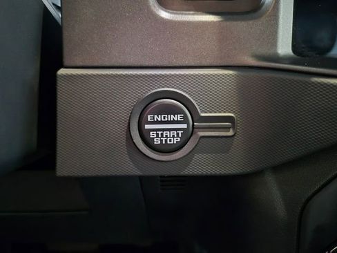 Used 2024 Ford Bronco Badlands image 21