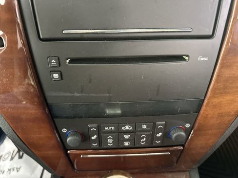 Used 2006 Cadillac STS w/ Preferred Equipment Group RWD image 18