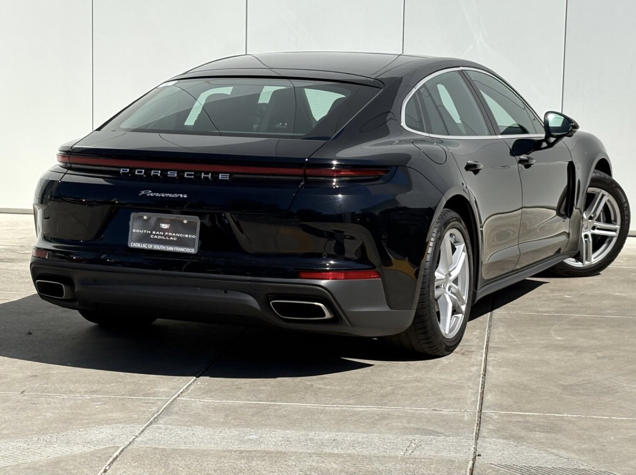 Used 2025 Porsche Panamera RWD image 7