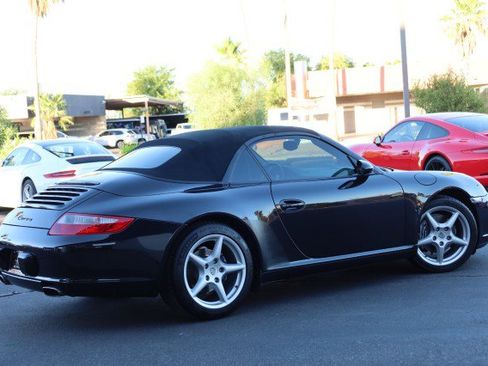 Used 2006 Porsche 911 Carrera RWD image 71