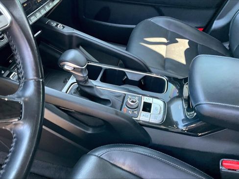 Used 2022 Kia Telluride S image 14