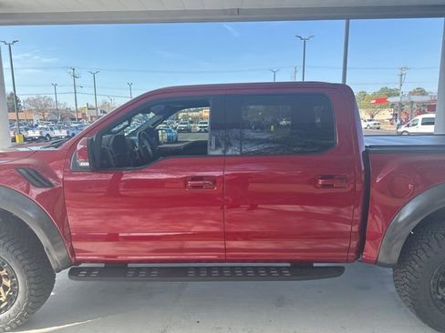 Used 2018 Ford F150 Raptor w/ Equipment Group 802A Luxury image 7