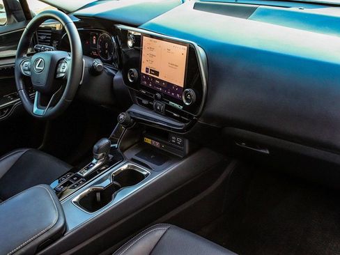 Used 2022 Lexus NX 350 AWD image 40