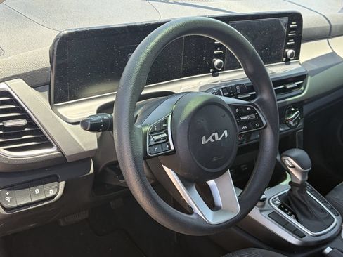 Certified 2024 Kia Seltos LX AWD/4WD image 7