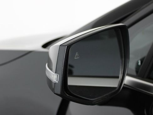 Used 2023 Kia Sportage EX image 32