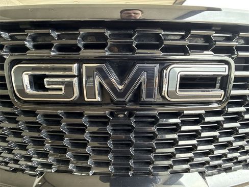 Certified 2024 GMC Yukon XL Denali Ultimate image 30