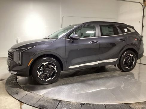 New 2026 Kia Sportage EX image 4