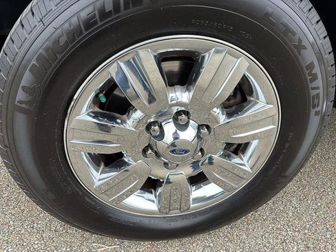 Used 2012 Ford F150 XLT w/ XLT Chrome Pkg image 9