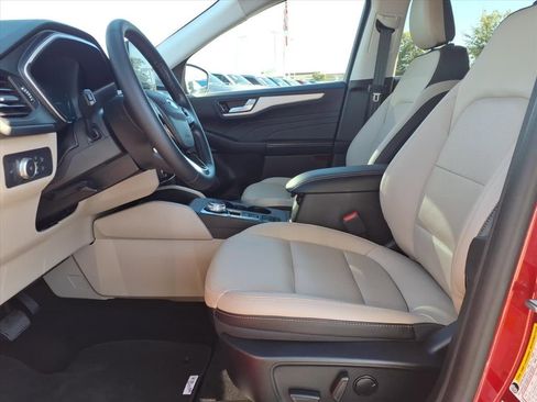 Used 2021 Ford Escape SEL w/ Technology Package image 24