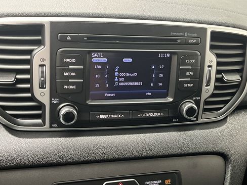 Used 2019 Kia Sportage LX image 16