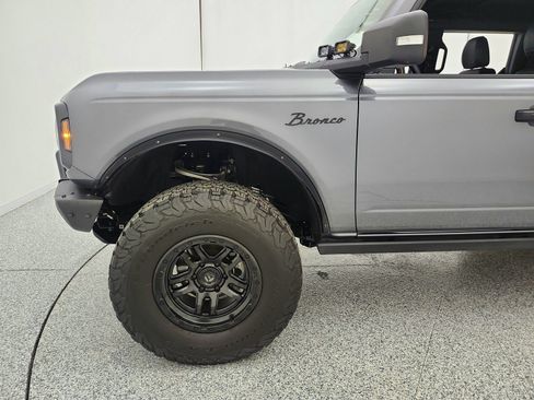 Used 2021 Ford Bronco Badlands AWD/4WD image 17
