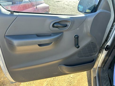 Used 2003 Ford F150 XL image 8