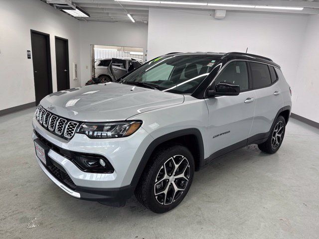 Used 2024 Jeep Compass Limited AWD/4WD image 5